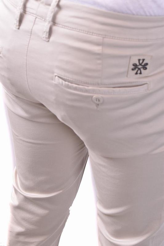 Jacob Cohen Pantaloni Codice Prodotto: UP00101S3756A80