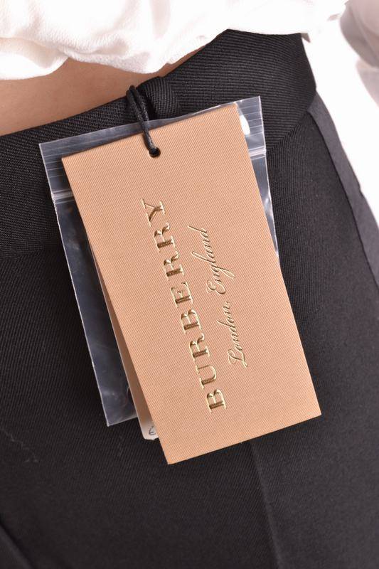 Burberry Pantaloni & Shorts Codice Prodotto: 4072901 1004