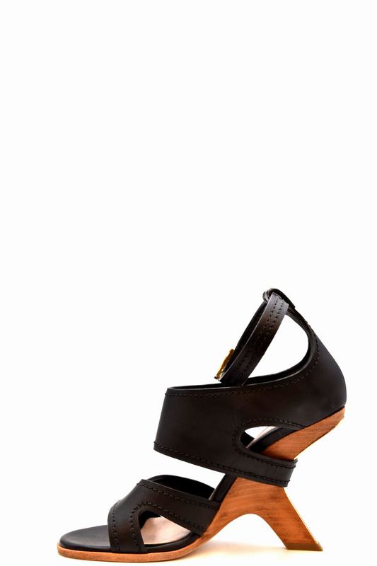 Alexander McQueen Sandali Codice Prodotto: 621839 WHXZ7 1039