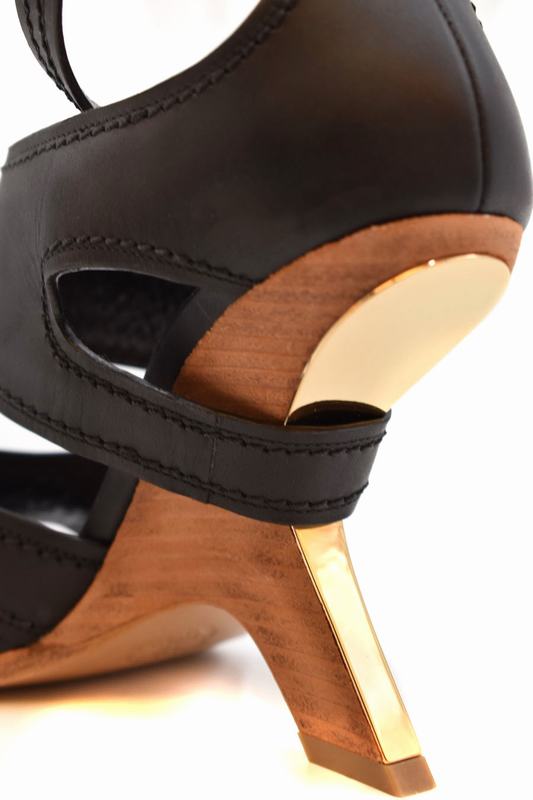 Alexander McQueen Sandali Codice Prodotto: 621839 WHXZ7 1039