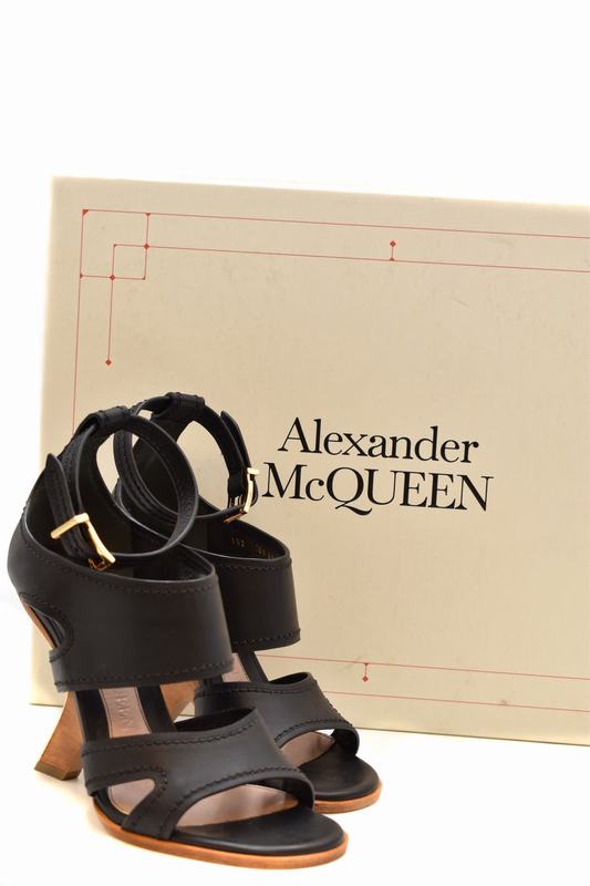 Alexander McQueen Sandali Codice Prodotto: 621839 WHXZ7 1039