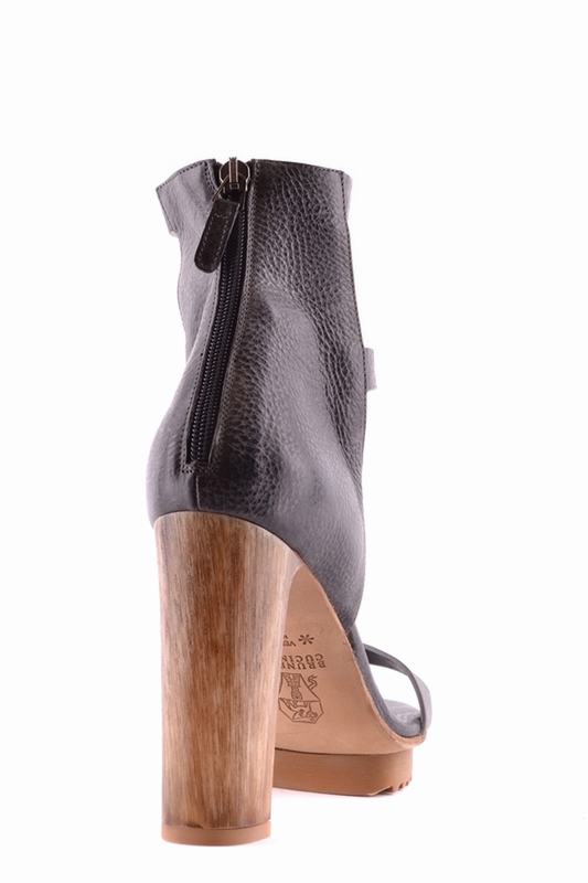 Brunello Cucinelli Sandali Codice Prodotto: MZDBRC538