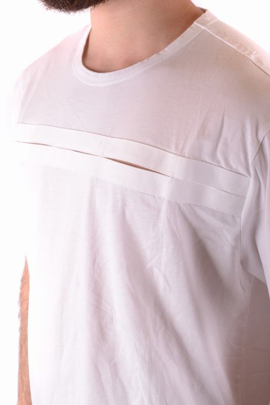 DIESEL BLACK GOLD T-Shirts Manica Corta Codice Prodotto: 00SYCH - BGTIQ - 100 BG CH BM02136 RN93243 CA25594