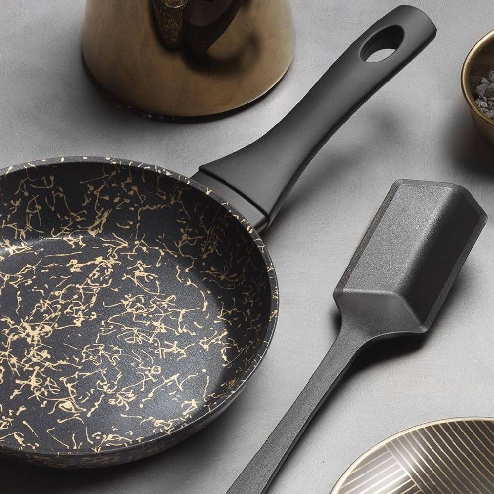 Pintinox Stardust » Padella In Alluminio Con Rivestimento Interno Antiaderente