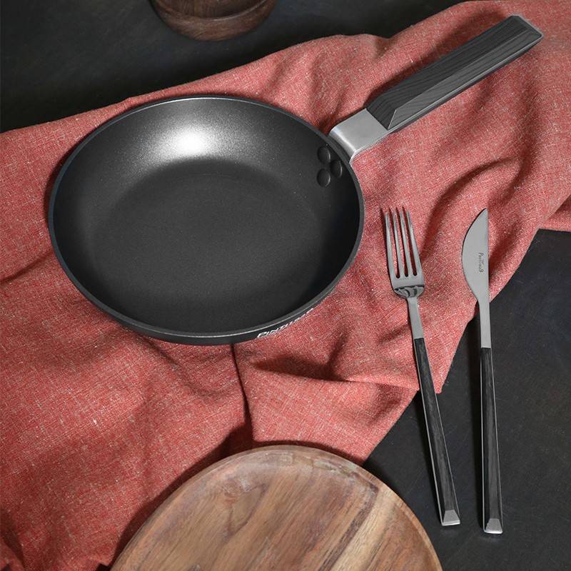 Pintinox Sushi » Padelle In Alluminio Forgiato Con Manico Effetto Ebano