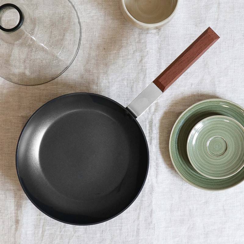 Pintinox Sushi » Padelle In Alluminio Forgiato Con Manico Effetto Mogano