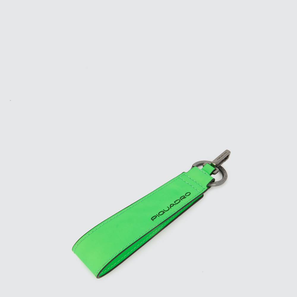 Piquadro Address Tag in leather with carabiner