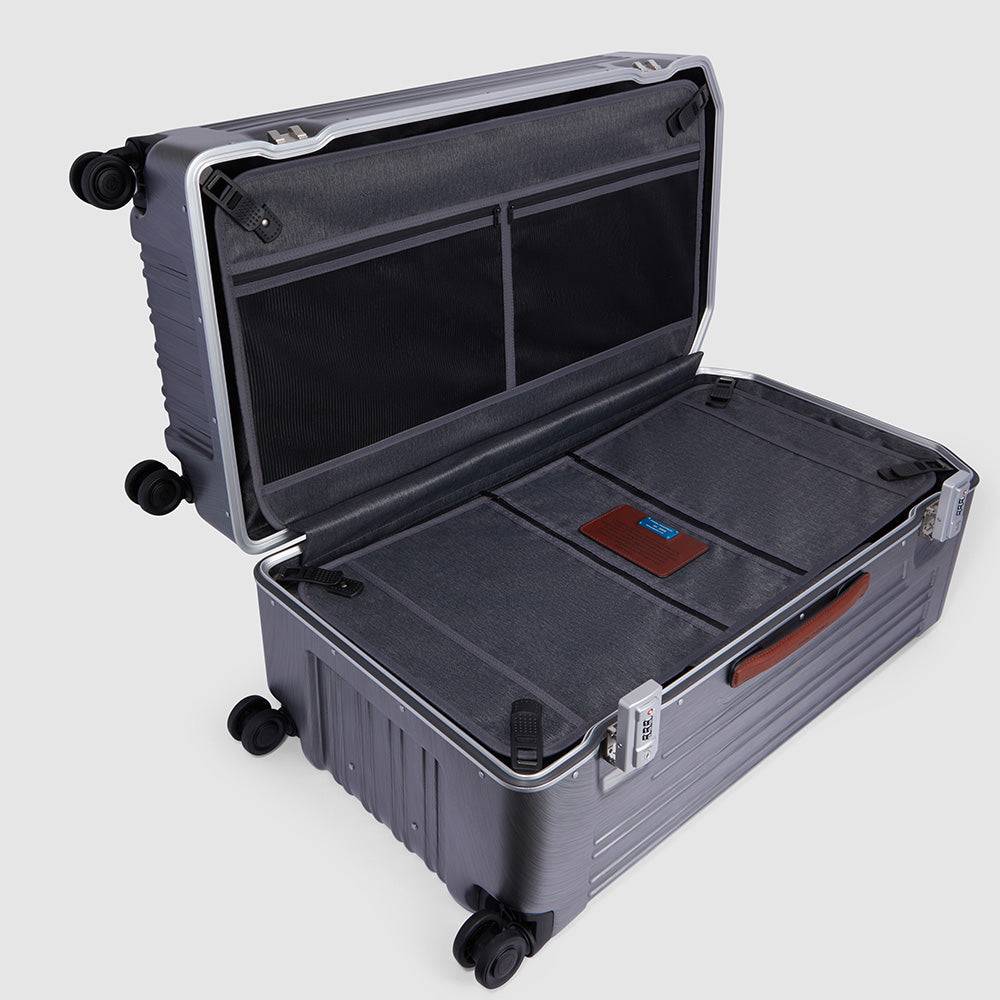 Piquadro Hardside Spinner In Trunk Shape