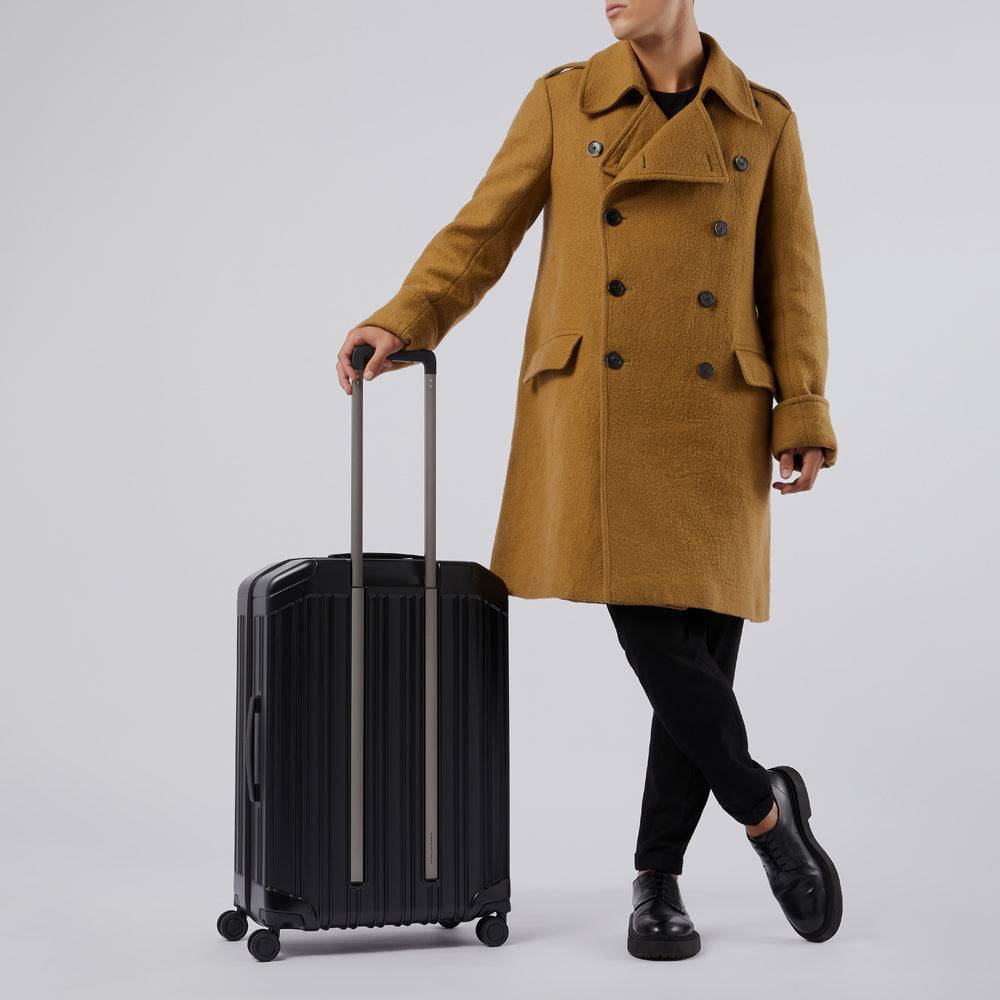 Piquadro Medium Size, Hardside Spinner