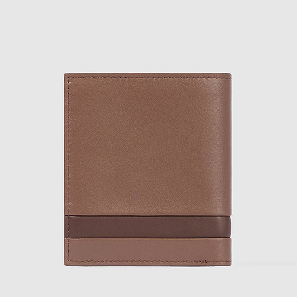 Piquadro Vertical Men’s Wallet With Coin Pocket