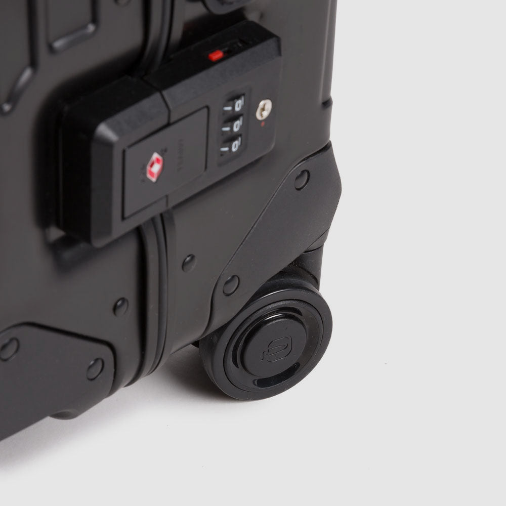 Piquadro Ultra Slim, Hardside Spinner With Shirt Sleeve