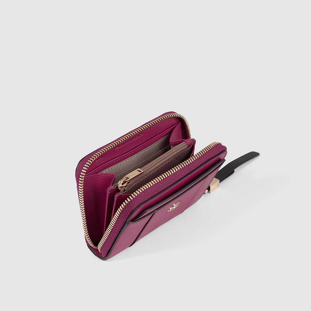 Piquadro Zip-around Women’s Wallet With Four Dividers