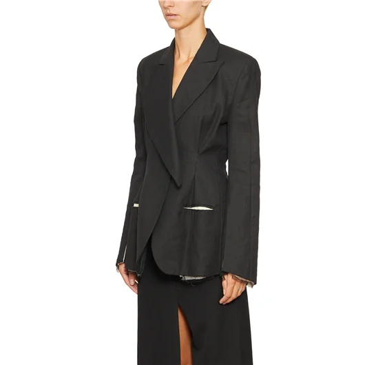 ALESSANDRA MARCHI BLAZER CON REVER ASIMMETRICO