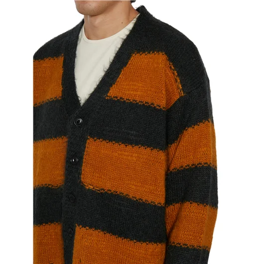 AMISH CARDIGAN IN MOHAIR