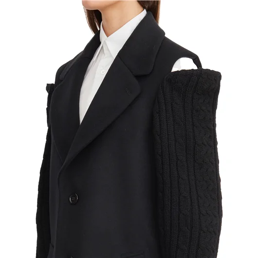 COMME DES GARCONS NOIR CAPPOTTO CON MANICHE IN MAGLIA