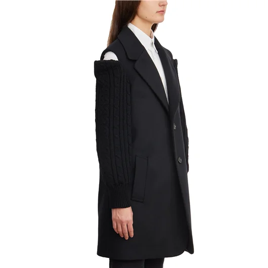 COMME DES GARCONS NOIR CAPPOTTO CON MANICHE IN MAGLIA