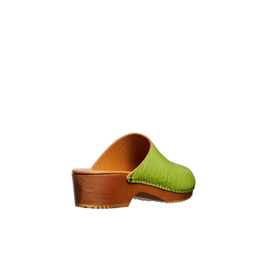 FIGURE DECORATIVE ZOCCOLI IN PELLE E LEGNO