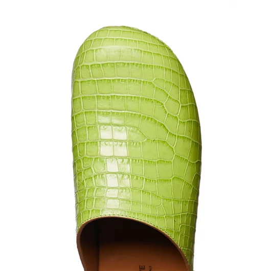 FIGURE DECORATIVE ZOCCOLI IN PELLE E LEGNO