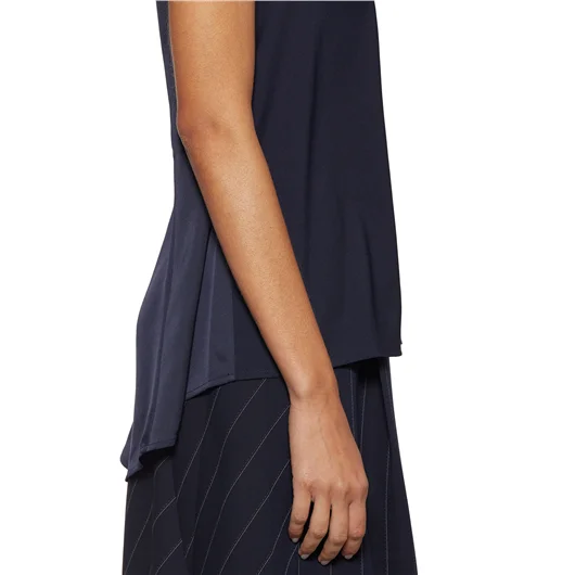 HIGH USE T-SHIRT IN JERSEY STRETCH