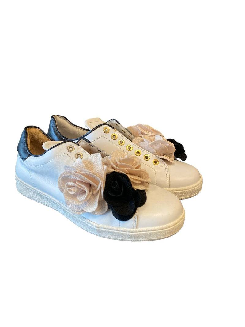 Pokemaoke camelie lacci