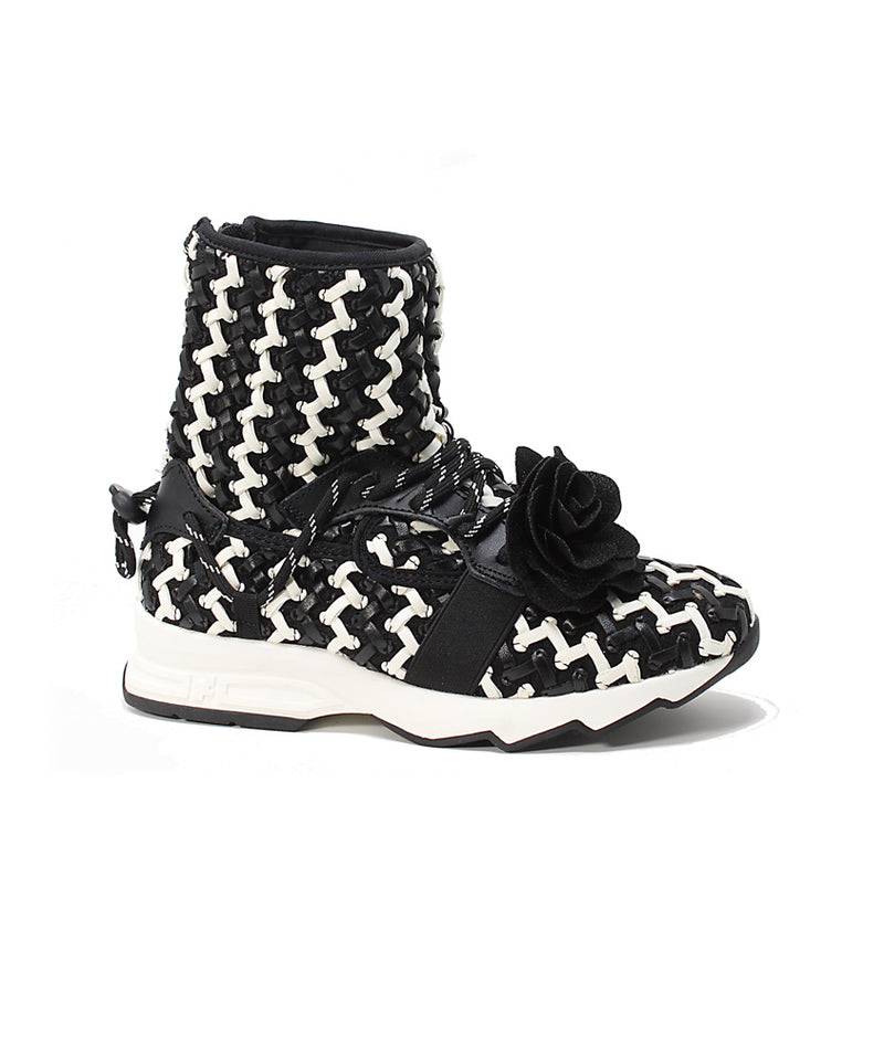 Pokemaoke Genoveffa Camelia