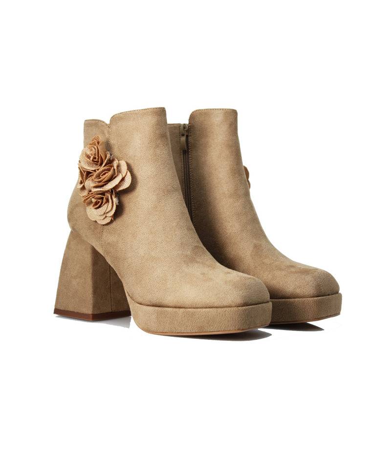 Pokemaoke Tiara Camelie