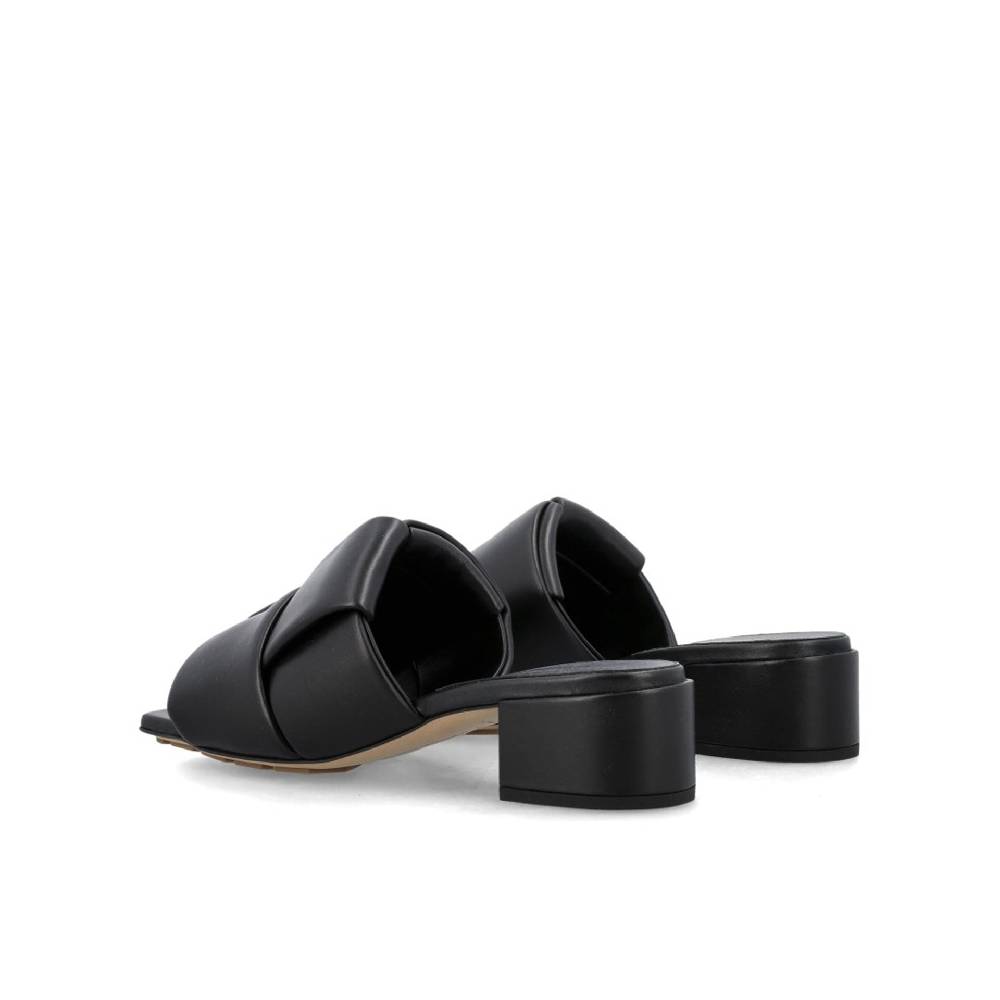 BOTTEGA VENETA  Mules Da Donna Nere In Pelle Bottega Veneta