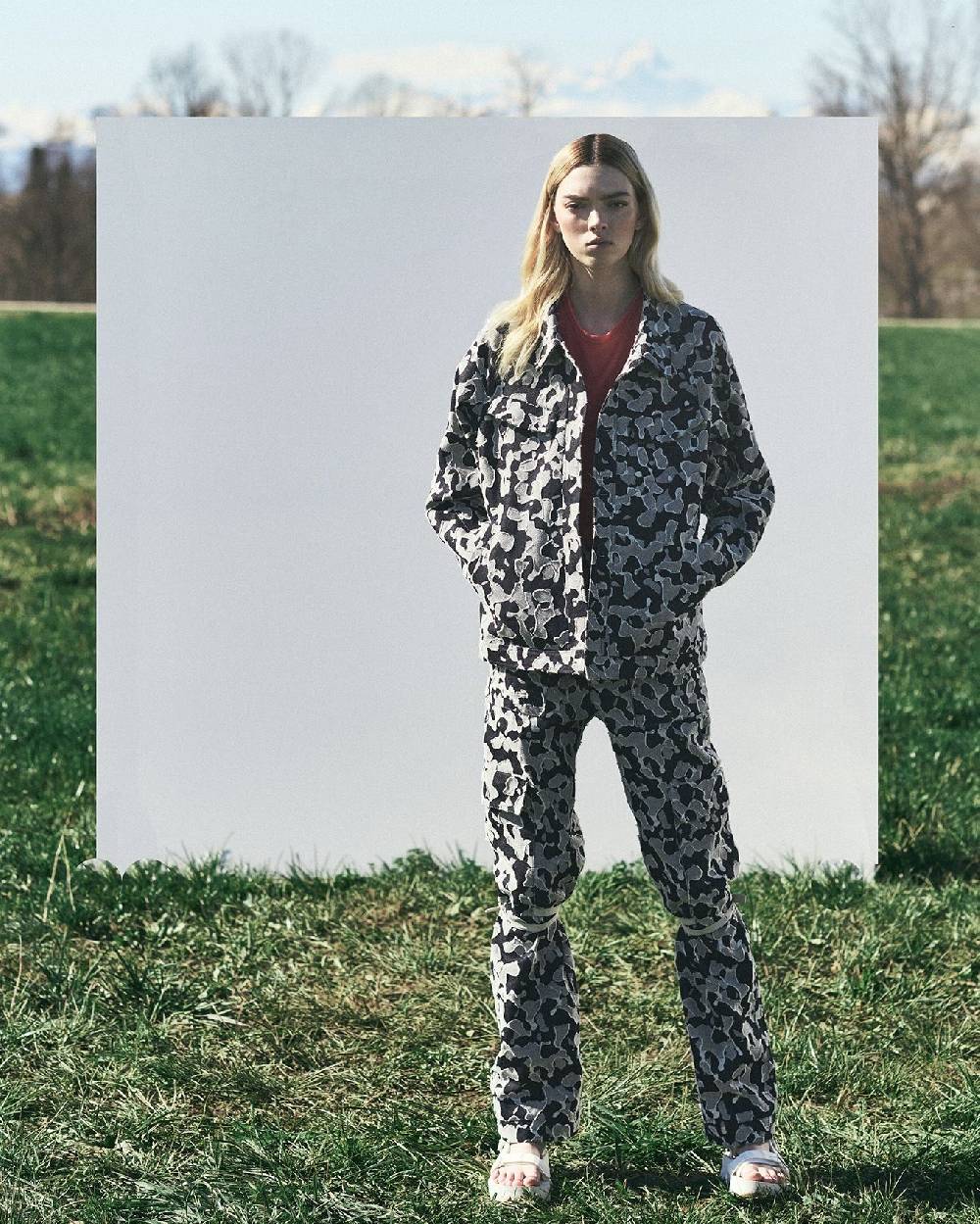 TAKATURNA  Pantaloni Denim Unisex Nero Mezzanotte E Grigio Di TAKATURNA