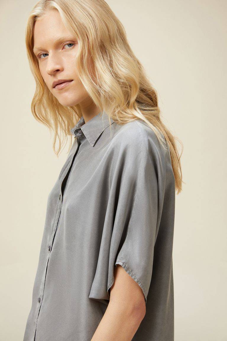 Pomandere Camicia Con Maniche Corte Tinta Naturalmente