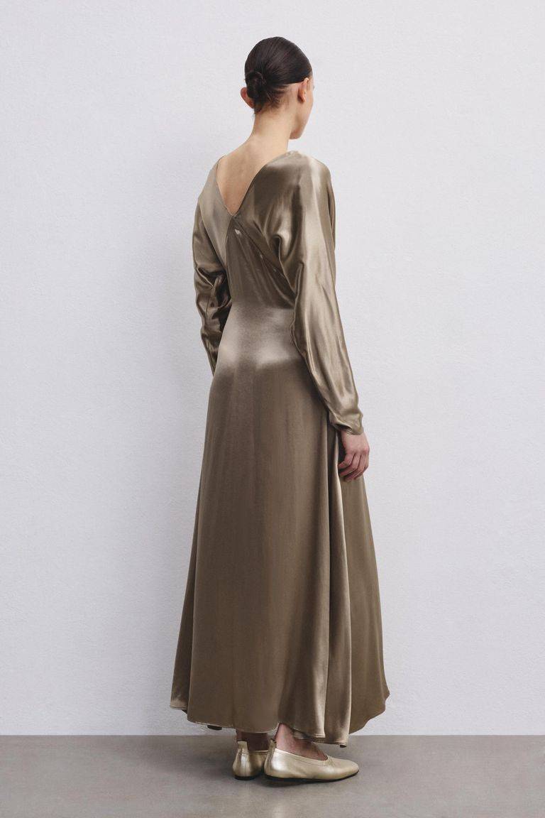 Pomandere Abito Fluido In Viscosa Lucida