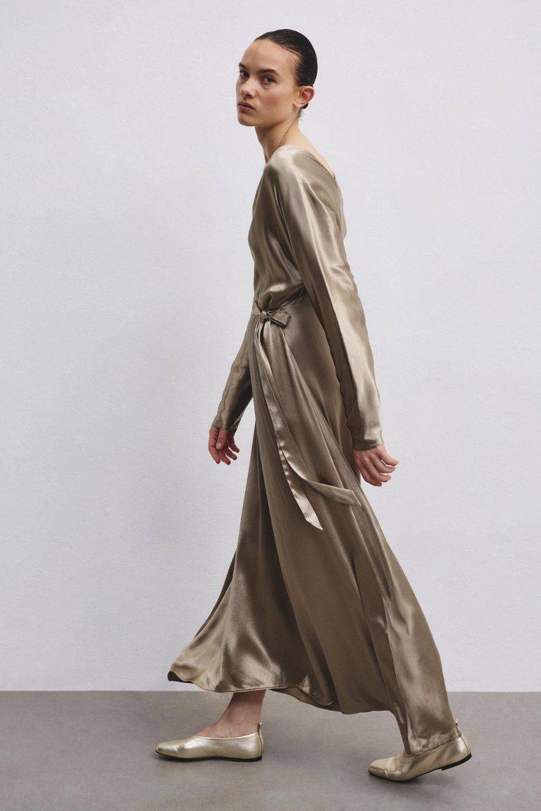 Pomandere Abito Fluido In Viscosa Lucida