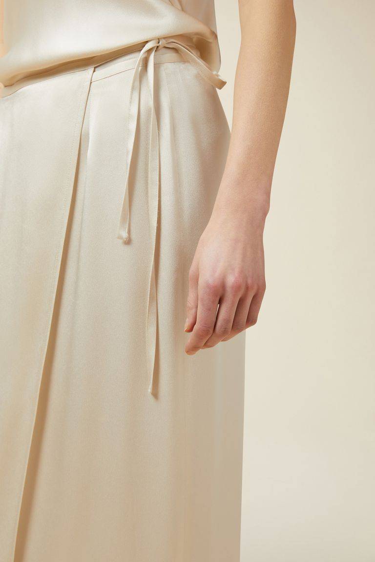 Pomandere Gonna Midi Con Chiusura A Portafoglio