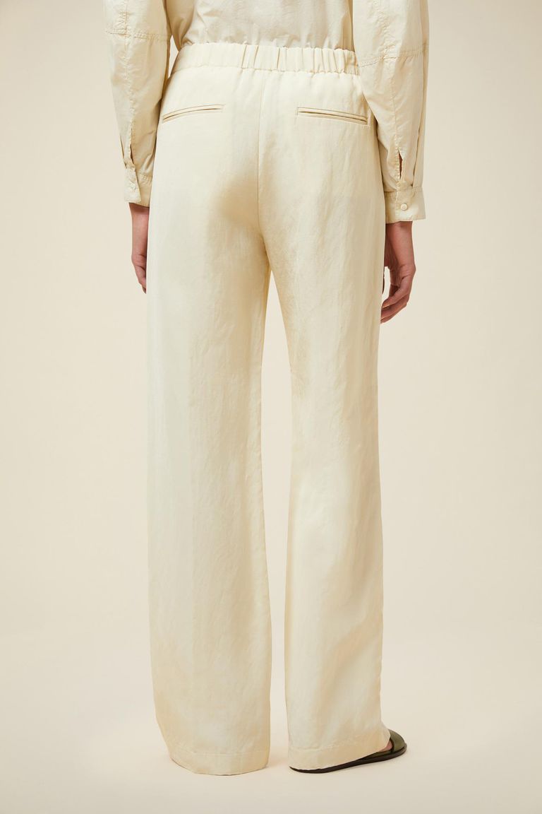 Pomandere Pantalone Con Gamba Leggermente Ampia