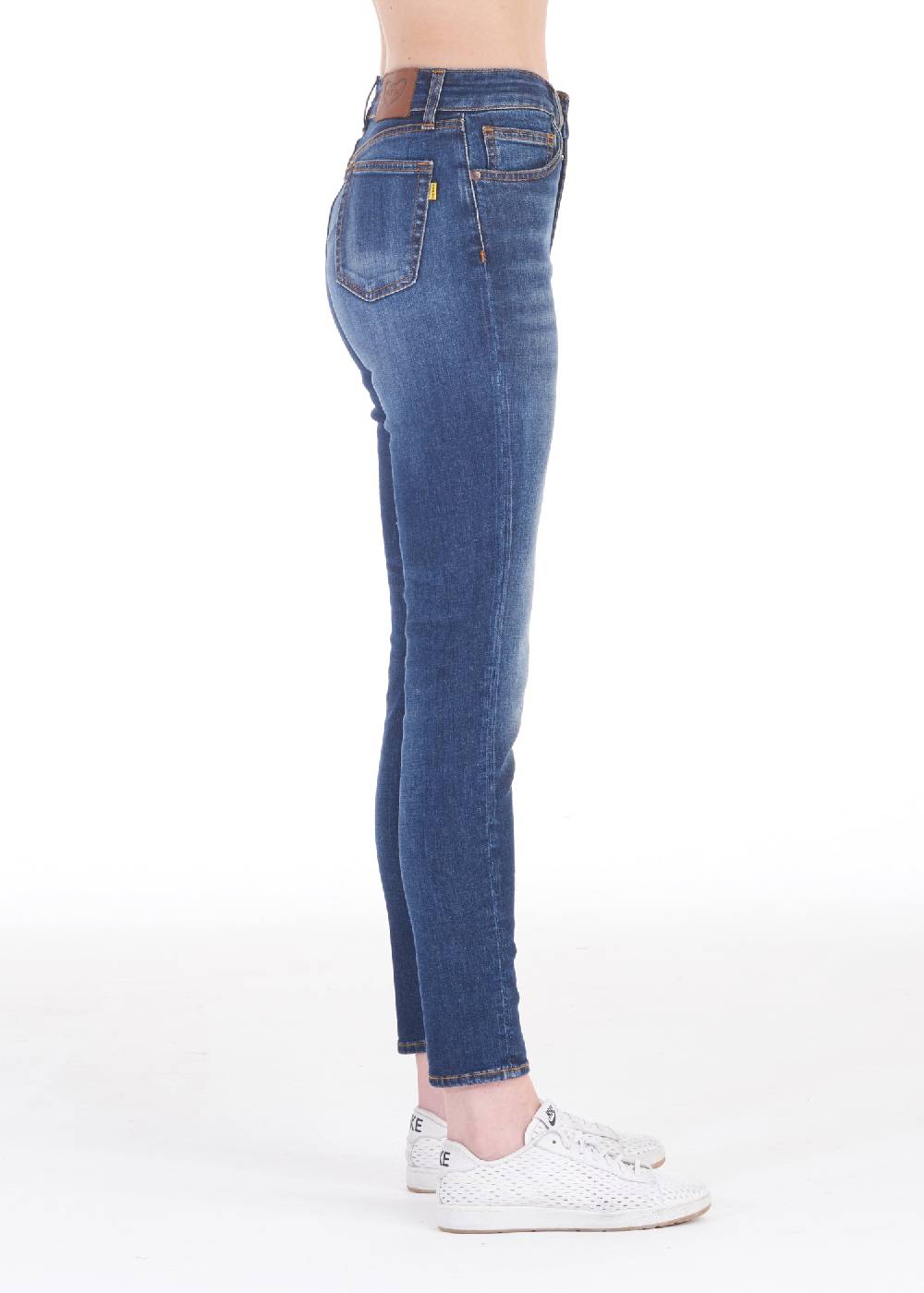 Pop84 Jeans Vita Alta Slim Fit Modello Niky