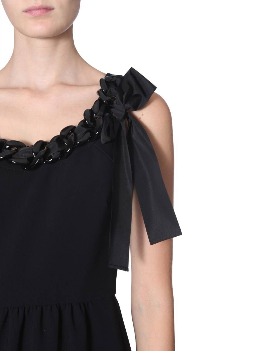 BOUTIQUE MOSCHINO ABITO TUBINO CON DETTAGLIO CATENA