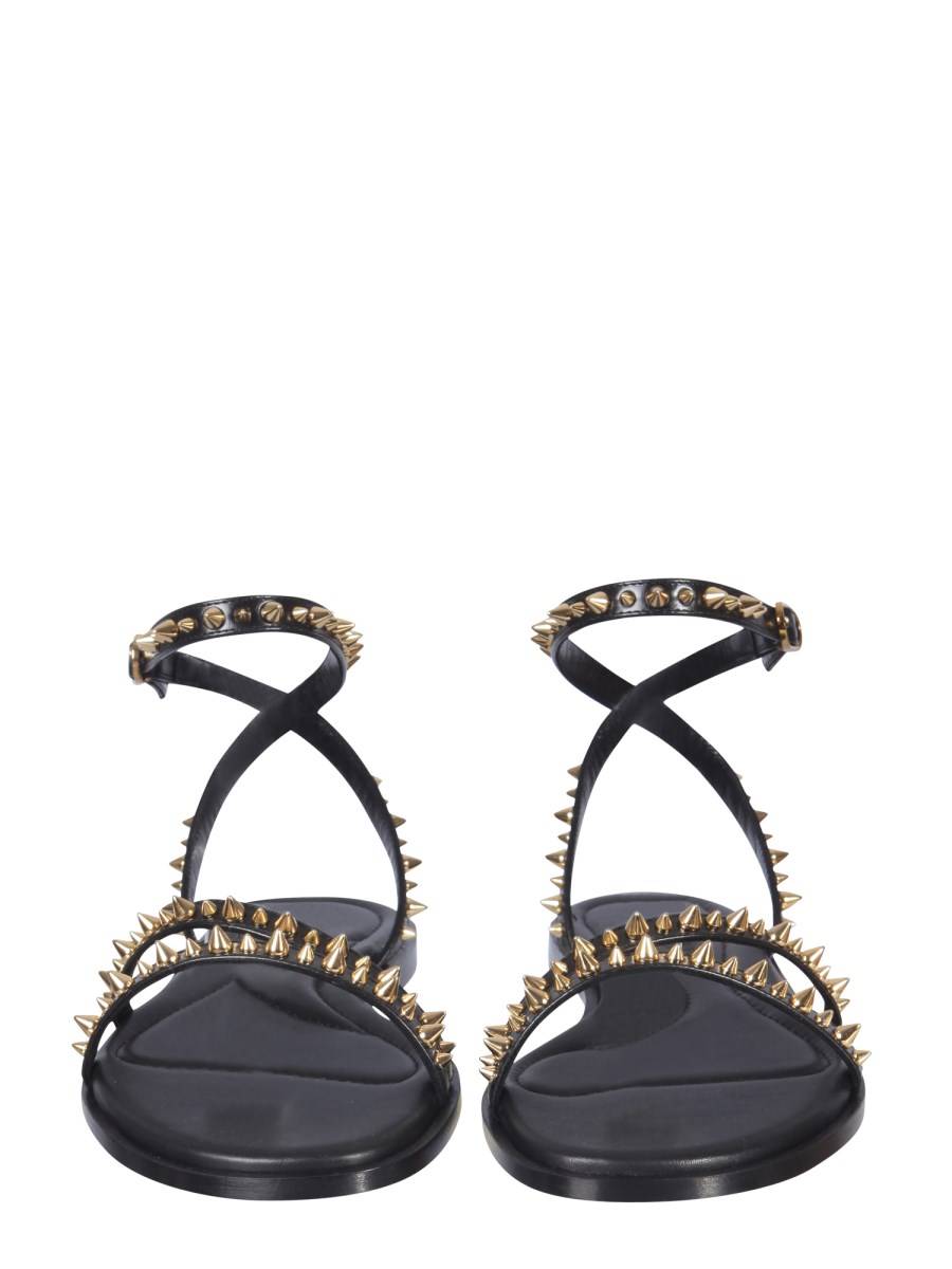 ALEXANDER McQUEEN SANDALO CON BORCHIE IN PELLE