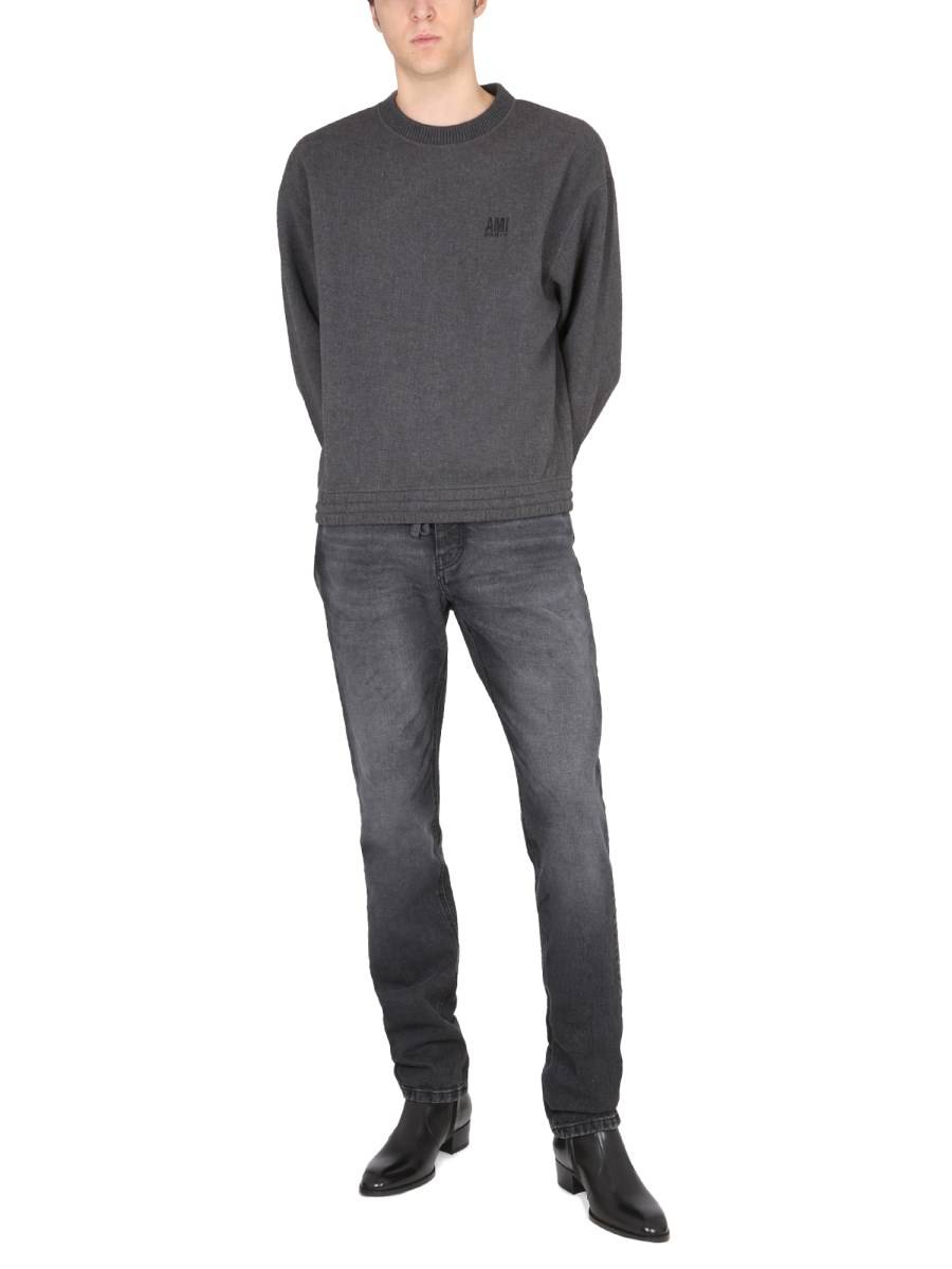 AMI PARIS JEANS IN COTONE CON PATCH LOGO