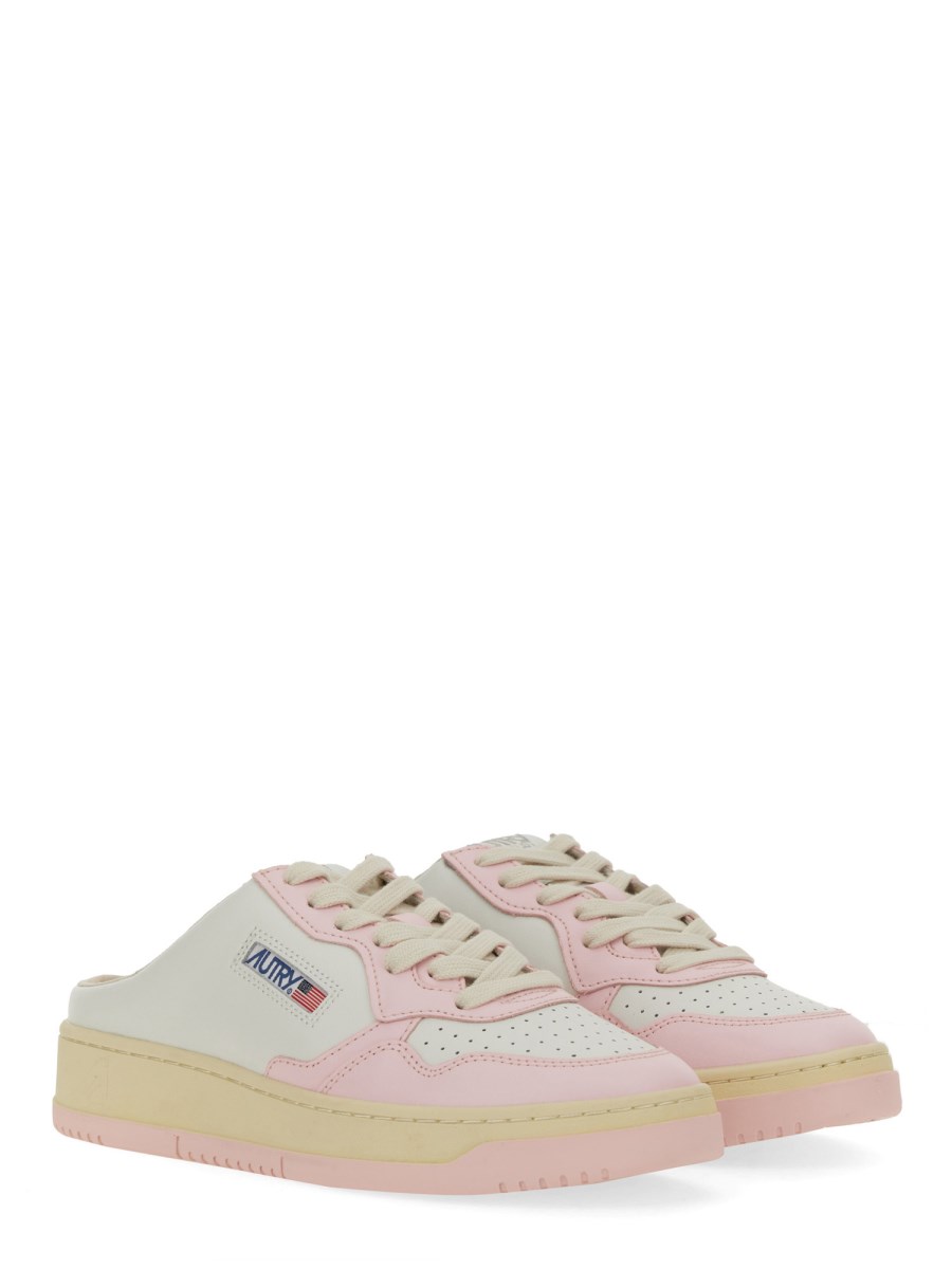 AUTRY SNEAKER MEDALIST MULE IN PELLE