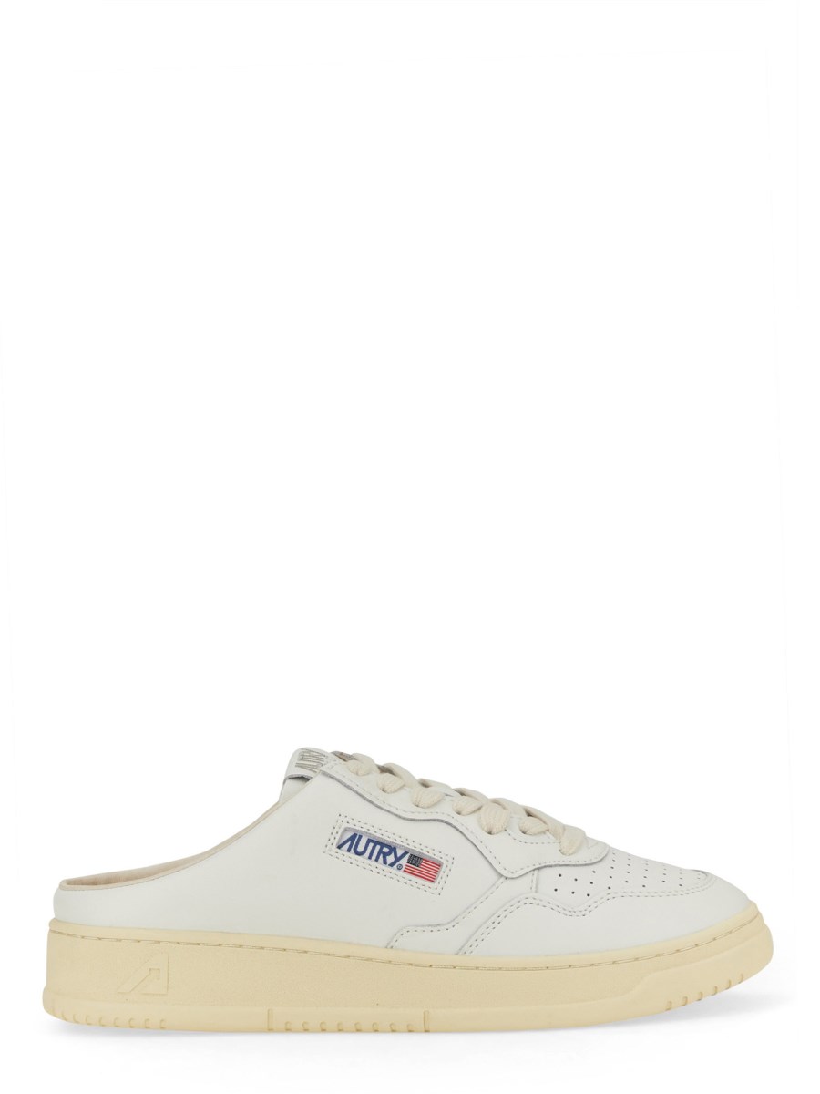 AUTRY SNEAKER "MEDALIST MULE" IN PELLE