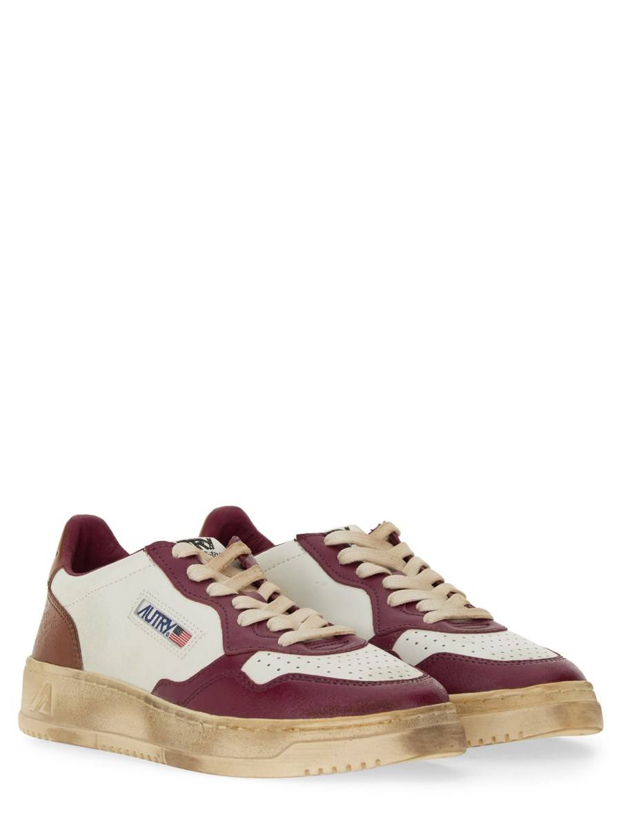 AUTRY SNEAKER SUPER VINTAGE IN PELLE CON LOGO
