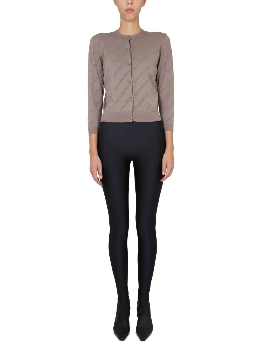 BALENCIAGA CARDIGAN ALLOVER LOGO CROPPED IN COTONE