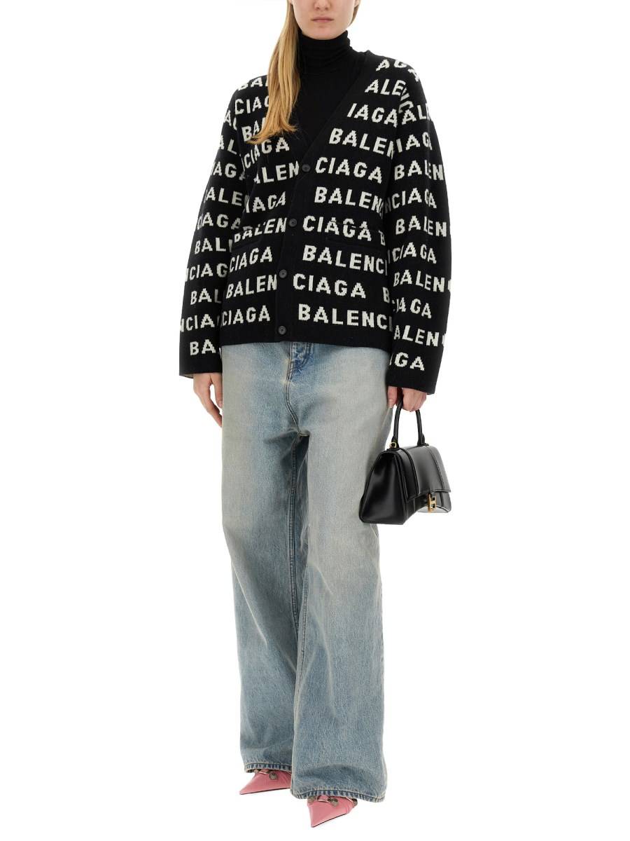 BALENCIAGA CARDIGAN IN LANA CON LOGO ALL OVER
