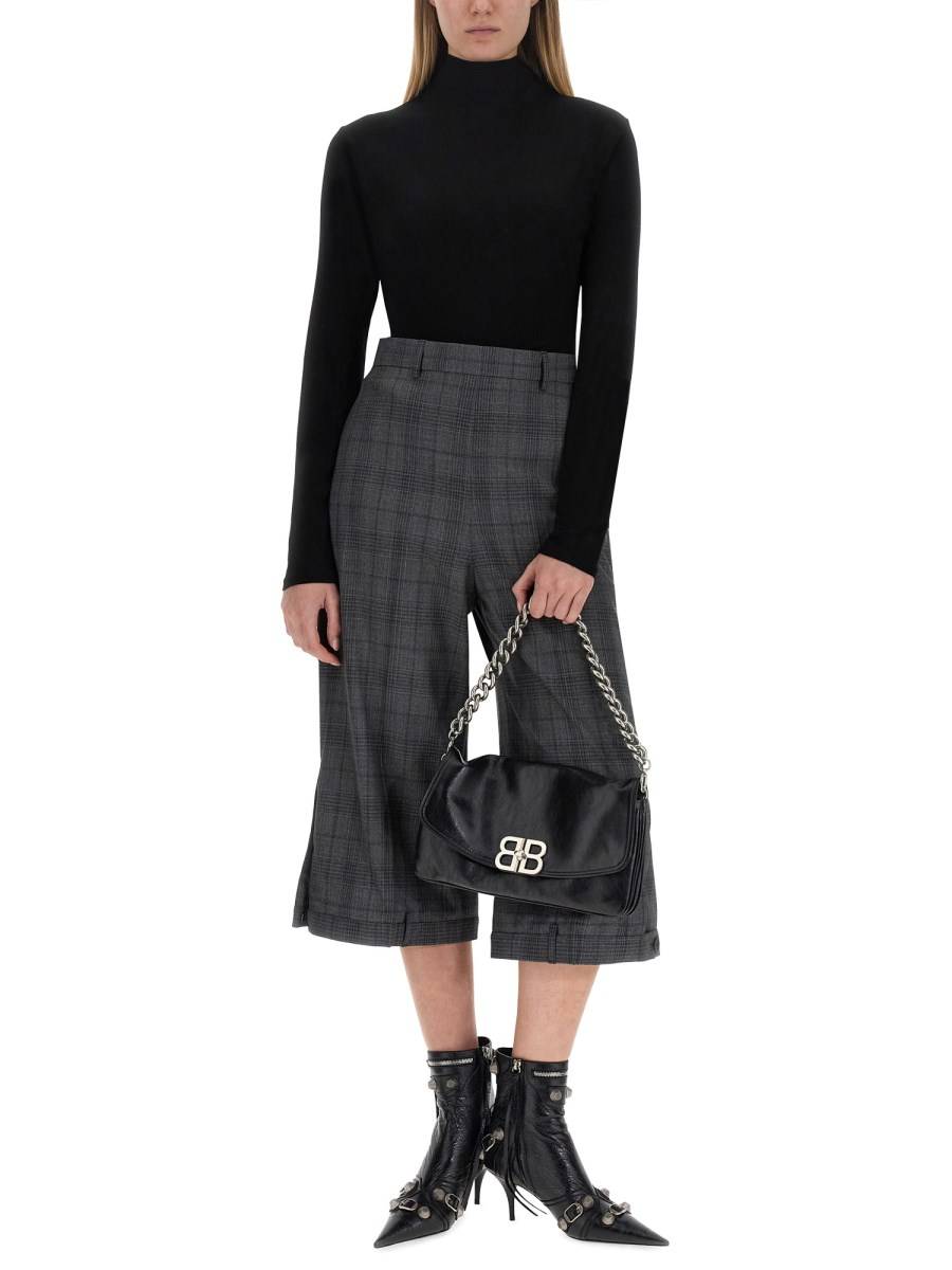 BALENCIAGA SHORTS DECONSTRUCTED