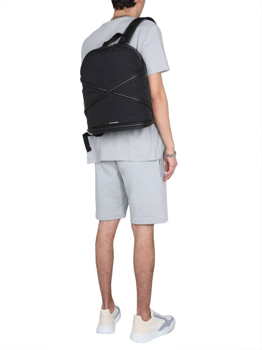 ALEXANDER McQUEEN BERMUDA IN COTONE CON STAMPA LOGO GRAFFITI