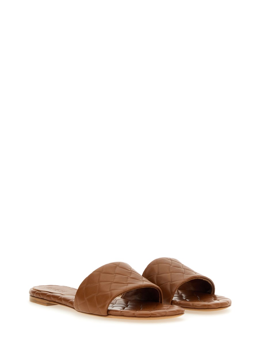 BOTTEGA VENETA MULE FLAT AMY