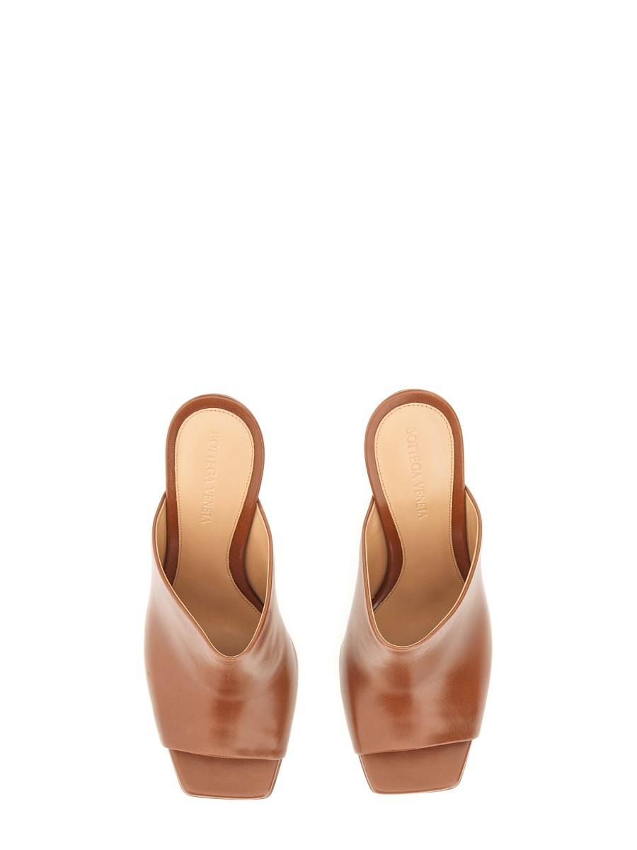BOTTEGA VENETA MULE KNOT IN PELLE