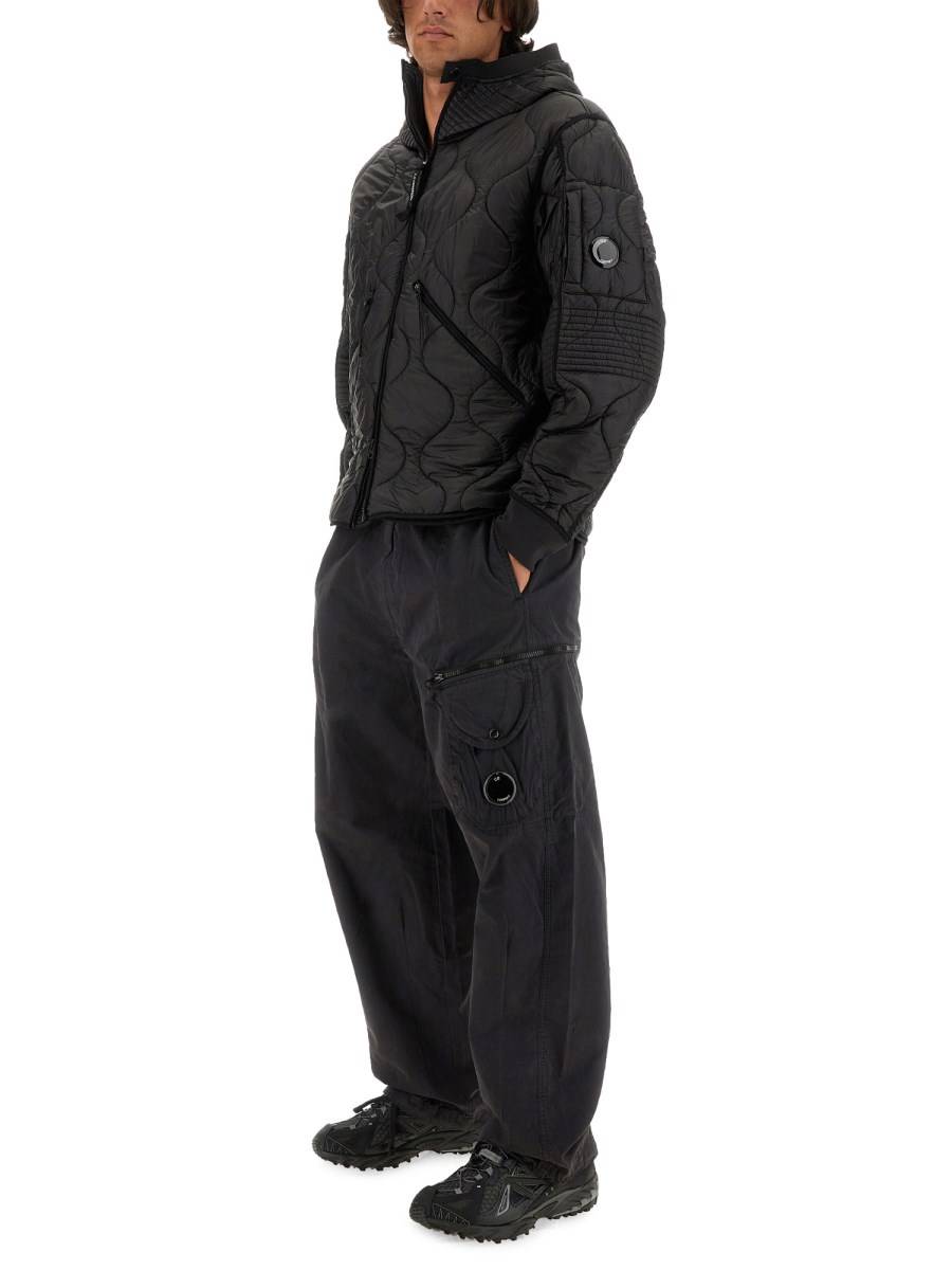C.P. COMPANY GIACCA IN NYLON TRAPUNTATO CON LOGO