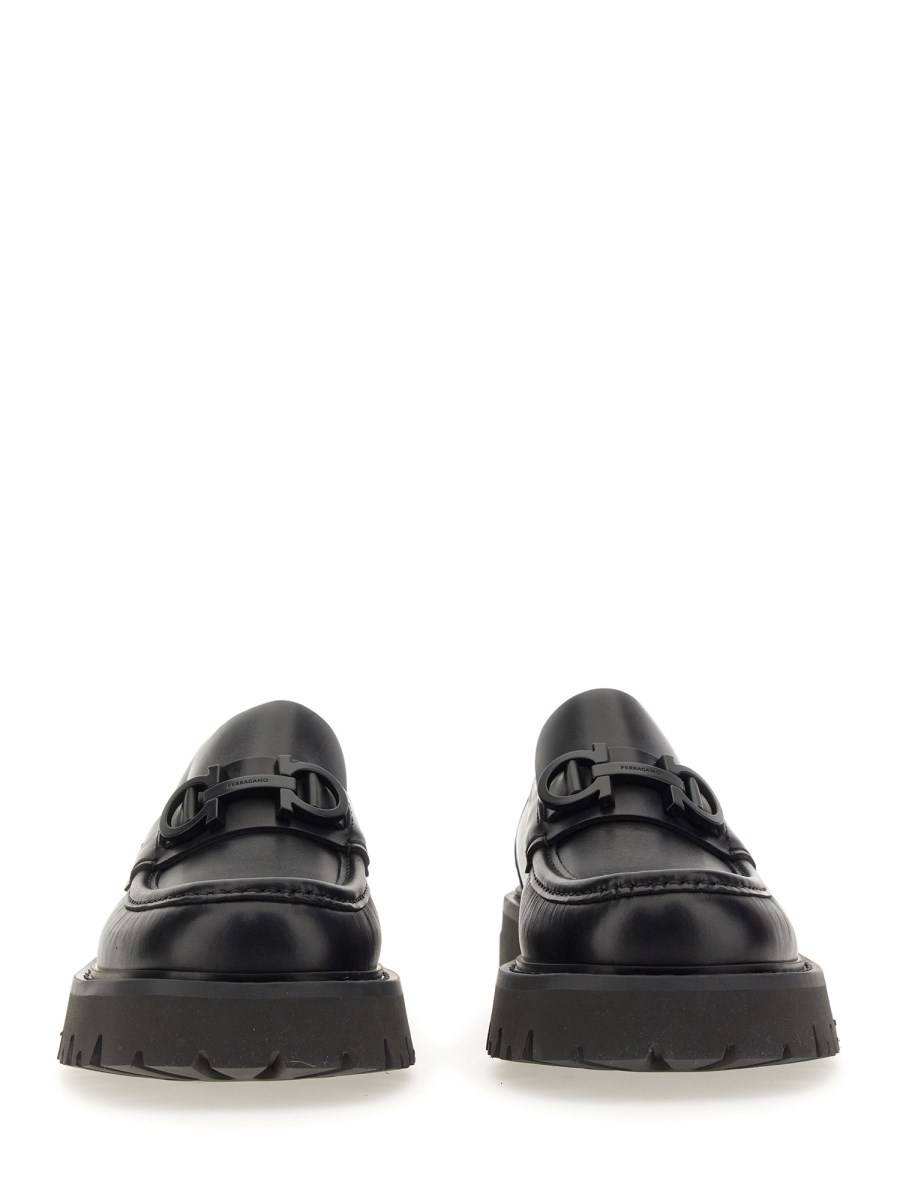 FERRAGAMO MOCASSINO GANCINI IN PELLE