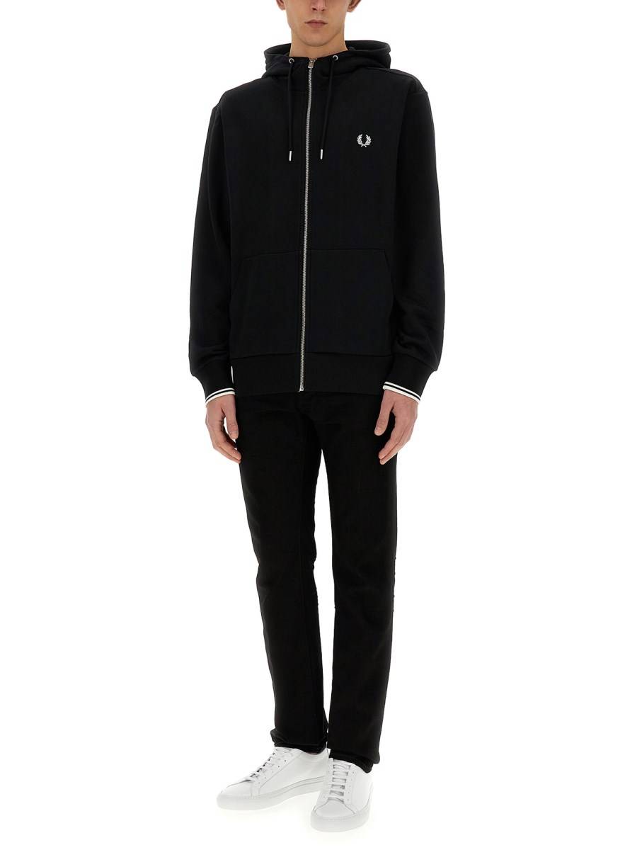 FRED PERRY FELPA CON ZIP E LOGO IN COTONE