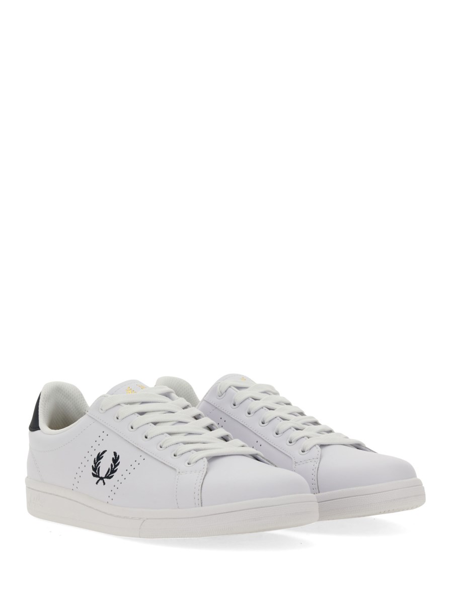 FRED PERRY SNEAKER "B721" IN PELLE PIENO FIORE
